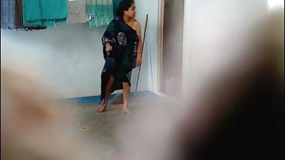 एक कोर्सेट और हिंदी मूवी फुल सेक्सी मूवी मोज़ा में सेक्स